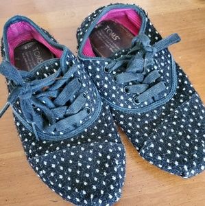 Polka dot toms